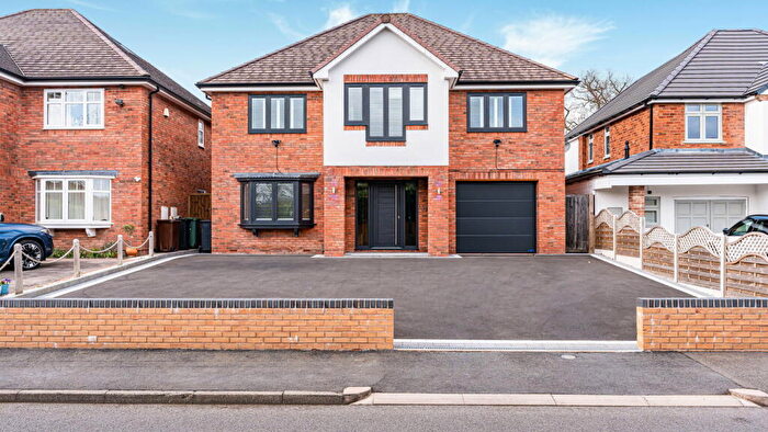 5 Bedroom Detached House For Sale In Yewhurst Road, Solihull, B91