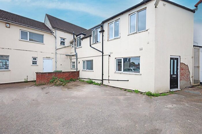 Studio To Rent In A, PE21