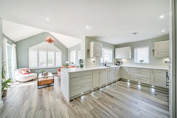 5 Bedroom Detached House For Sale In Oakstead Garth, Killinghall, Harrogate, HG3