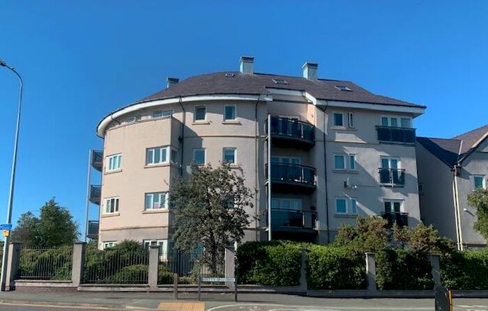 2 Bedroom Apartment To Rent In Sapphire House, Llandudno, LL30