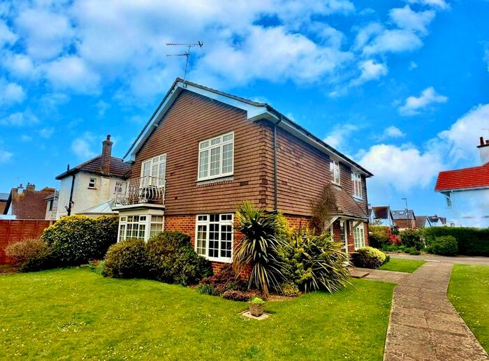 3 Bedroom Maisonette To Rent In Devonshire Road, Bognor Regis, West Sussex, PO21