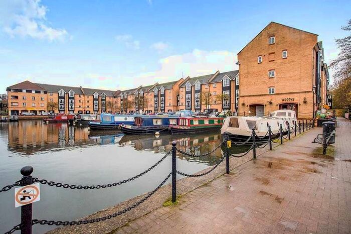 2 Bedroom Apartment To Rent In Stephenson Wharf, Hemel Hempstead, Hertfordshire, HP3