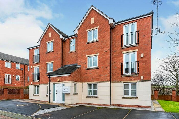 2 Bedroom Flat To Rent In Ainsley Court, Leeds, LS14