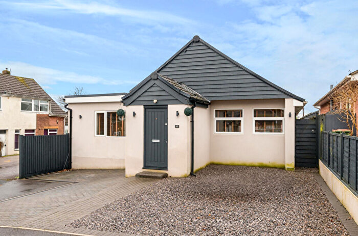 3 Bedroom Bungalow To Rent In Coniston Gardens, Hedge End, Southampton, Hampshire, SO30