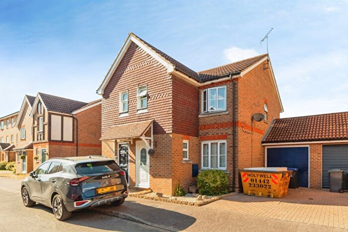 2 Bedroom Semi-Detached House For Sale In Blackdown Close, Stevenage, SG1