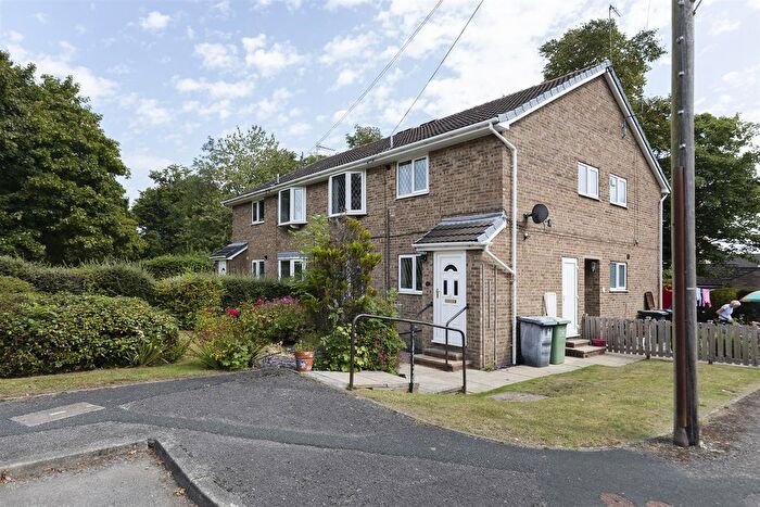2 Bedroom Flat For Sale In Lakeside Court, Lindley, Huddersfield, HD3