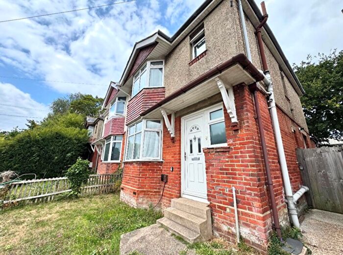 4 Bedroom House To Rent In Burgess Road, SO16