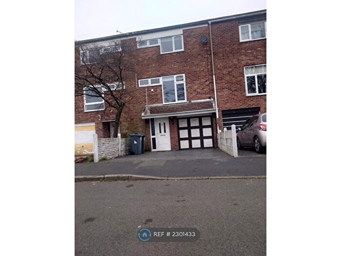 3 Bedroom Terraced House To Rent In Ralphs Meadow, Birmingham, B32