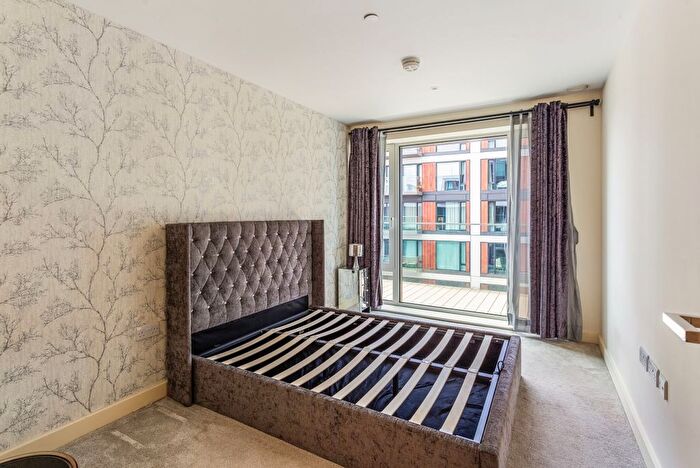 2 Bedroom Flat To Rent In Deveraux House, Woolwich Arsenal, SE18