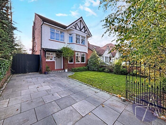 5 Bedroom Detached House For Sale In Henley Drive, Southport, Merseyside, PR9