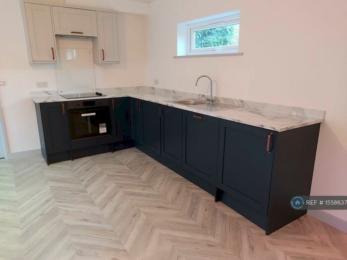 2 Bedroom Semi-Detached House To Rent In Fileturn House, Great Bookham, KT23