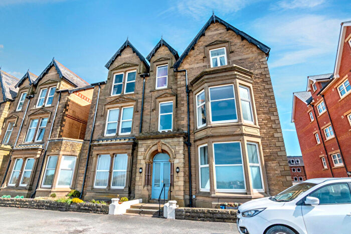 1 Bedroom Flat For Sale In Sefton Court, Lytham St. Annes, Lancashire, FY8