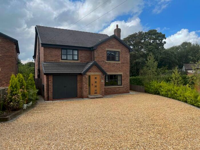 5 Bedroom Detached House To Rent In Preston Nook, Eccleston, PR7