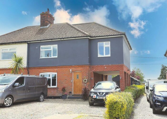 4 Bedroom House For Sale In Cantley Road, Limpenhoe, Norwich, NR13