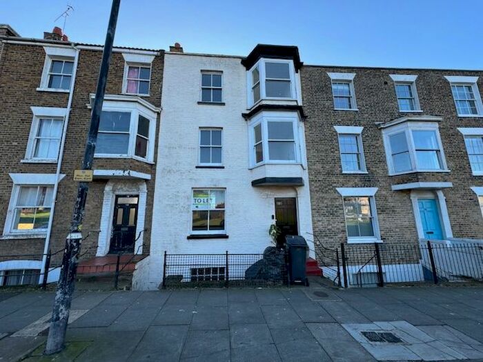 4 Bedroom Town House To Rent In Trinity Square, Margate, CT9