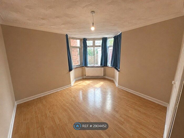 1 Bedroom Flat To Rent In Osborne Road, Luton, LU1
