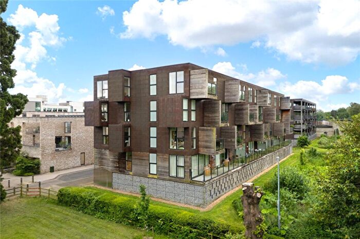 2 Bedroom Apartment For Sale In Kingfisher Way, Cambridge, Cambridgeshire, CB2