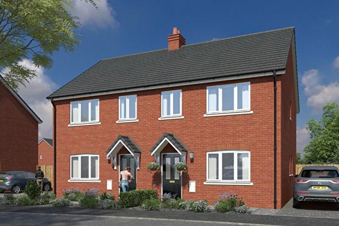 3 Bedroom Semi-Detached House For Sale In Darwin Avenue, PE12