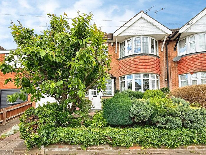 3 Bedroom Semi-Detached House For Sale In Millersdale Avenue, Leicester, LE5