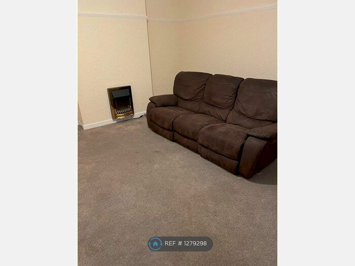 2 Bedroom Flat To Rent In Gladstone Road, Chesterfield, S40