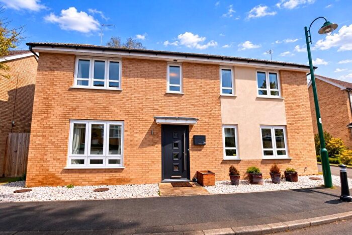 4 Bedroom Detached House For Sale In Mid Water Crescent, Hampton Vale, Peterborough, Cambridgeshire, PE7