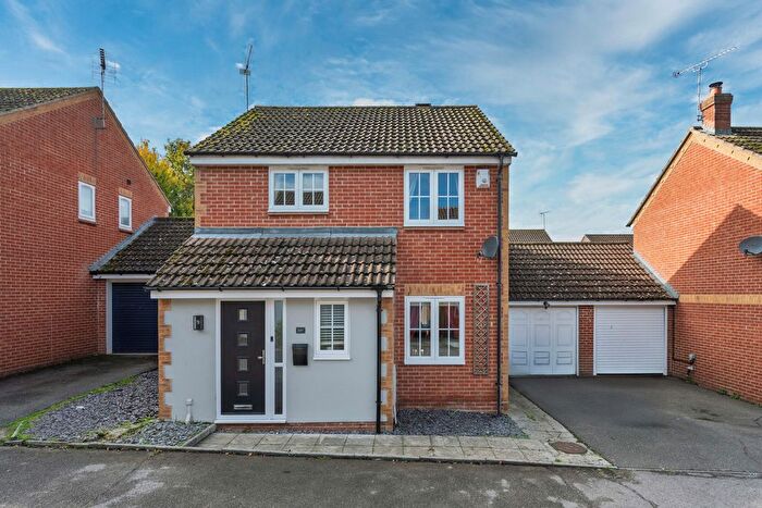 3 Bedroom Detached House For Sale In Brimstone Court, Braintree, CM7