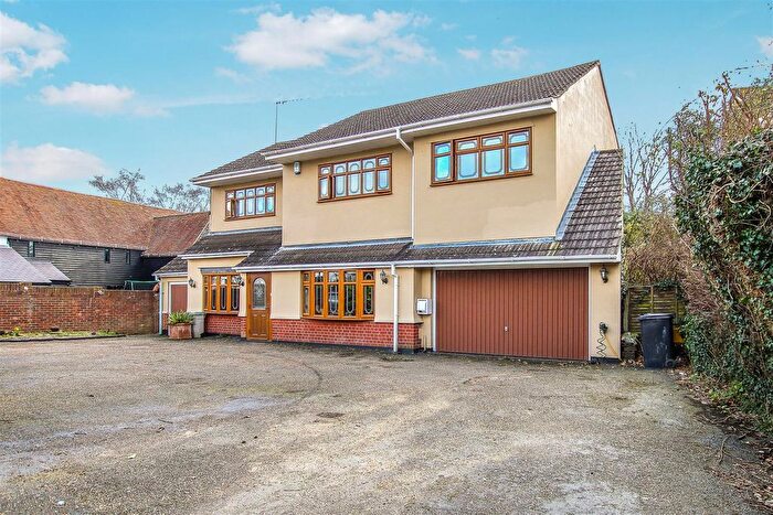 4 Bedroom Detached House For Sale In Church Lane, Doddinghurst, Brentwood, CM15