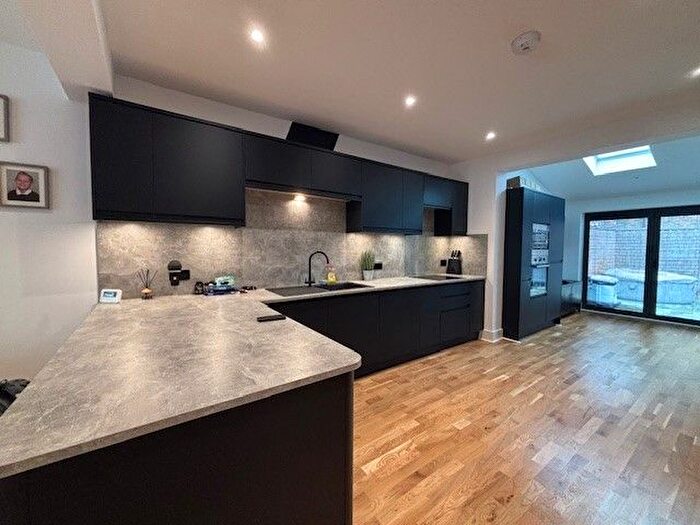 3 Bedroom Property To Rent In Waterloo Road, Tonbridge, TN9