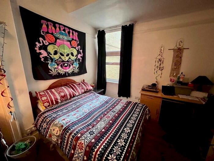 1 Bedroom Flat To Rent In Beechwood Road, Uplands, Swansea, SA2