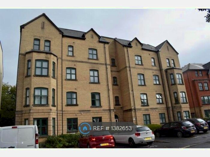 2 Bedroom Flat To Rent In Hadfield Close, Manchester, M14