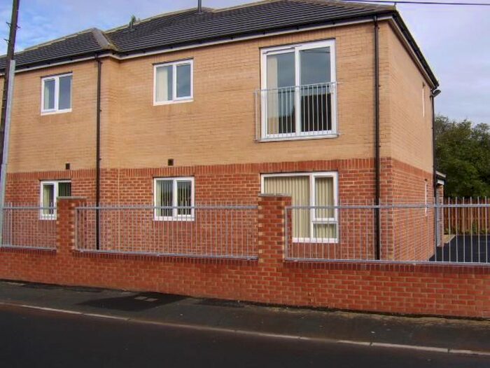 2 Bedroom Flat To Rent In James Court, Middleton, Leeds LS10