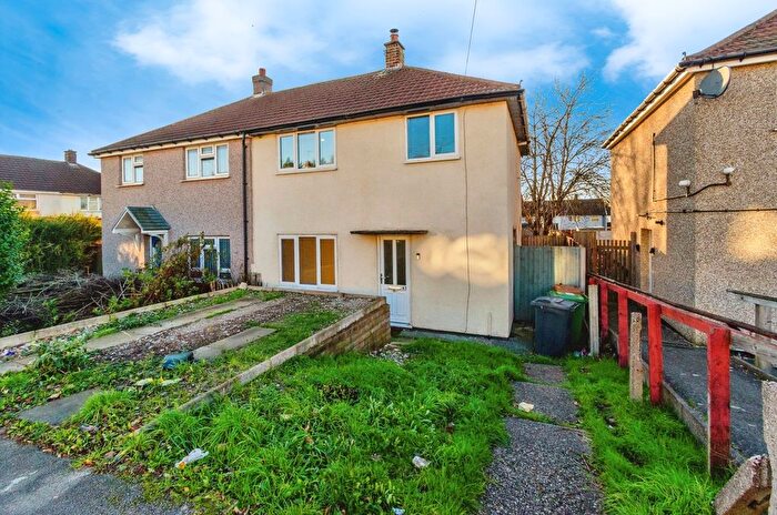 3 Bedroom Semi Detached House For Sale In Attlee Road, Walsall, West Midlands, WS2