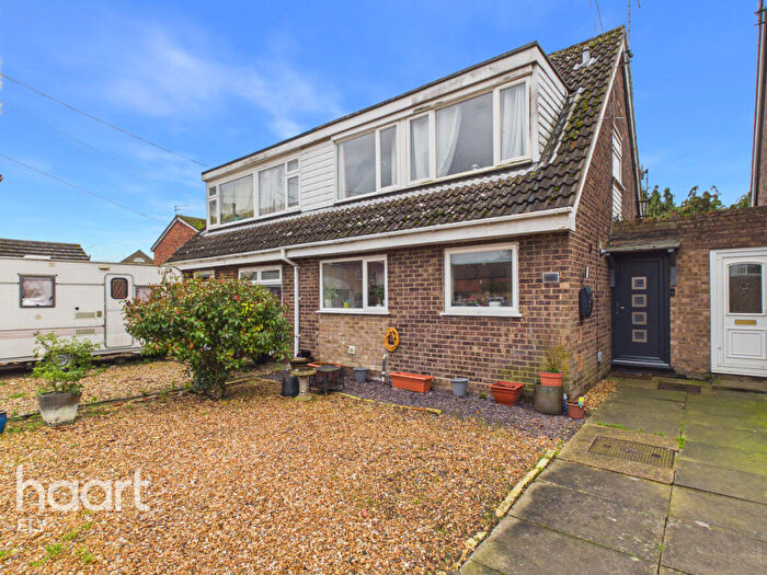 3 Bedroom Semi-Detached House For Sale In Guntons Close, Soham, CB7