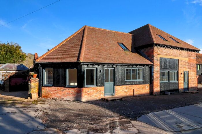 2 Bedroom Barn Conversion For Sale In Bury Farm Courtyard, Pednor Road, Buckinghamshire, HP5