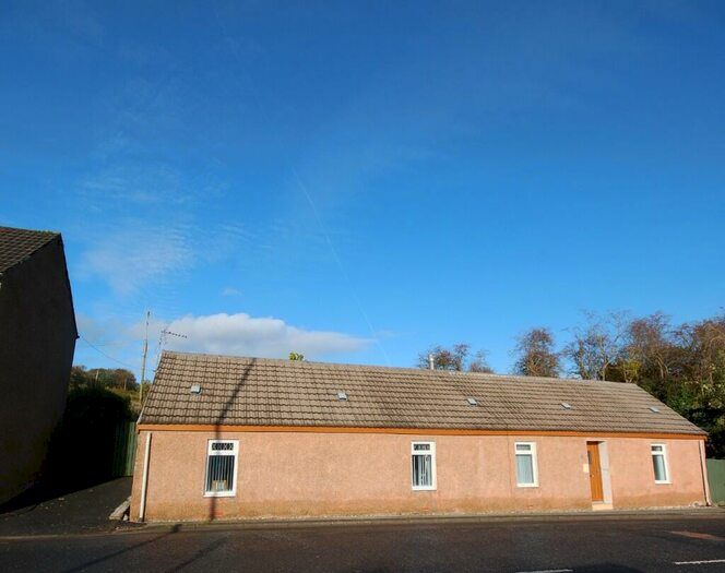 2 Bedroom Detached Bungalow For Sale In Drakemyre, Dalry, Ayrshire, KA24