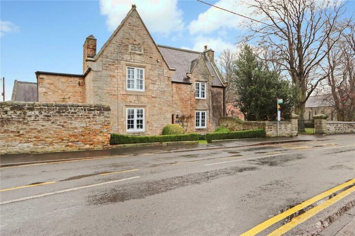 3 Bedroom Semi-Detached House For Sale In Hagg Lane, Byers Green, Spennymoor, Durham, DL16