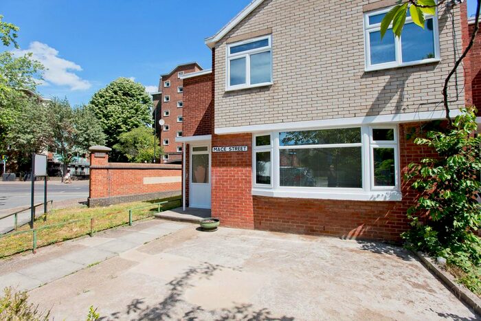 1 Bedroom End Of Terrace House To Rent In Mace Street, Bethnal Green, E2