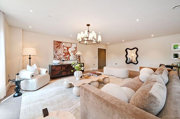 3 Bedroom Flat To Rent In Marylebone Mansions, Molyneux Street, W1H