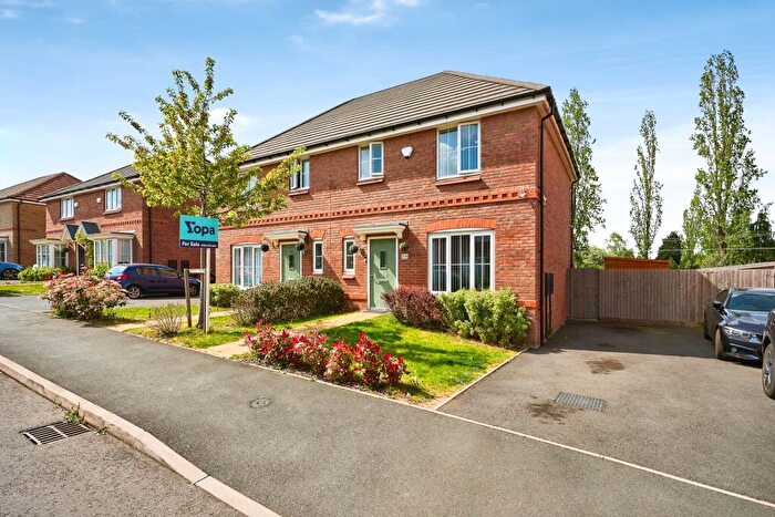 3 Bedroom Semi-Detached House For Sale In Lea Hall Green, Birmingham, B20