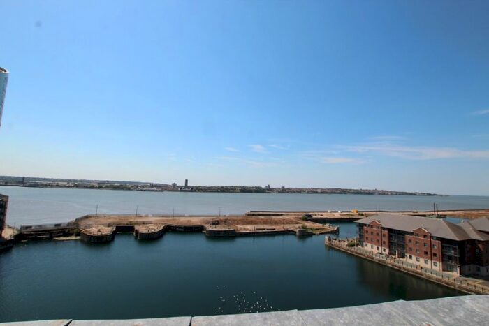 2 Bedroom Flat To Rent In William Jessop Way, City Centre, Liverpool, L3