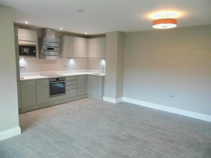 1 Bedroom Flat To Rent In Green Diamond, Brighton, BN1