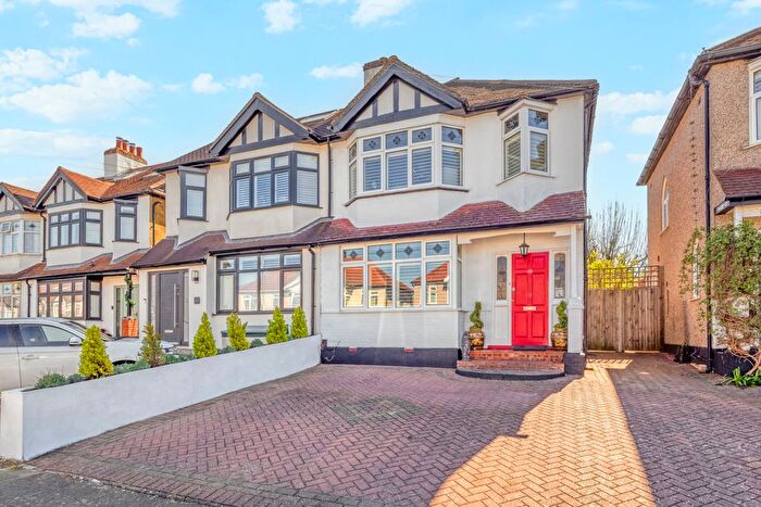 3 Bedroom Semi Detached House For Sale In Carlingford Road, Morden, SM4