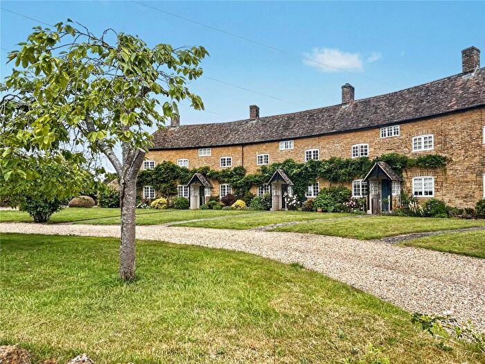 3 Bedroom Terraced House For Sale In The Crescent, Compton Pauncefoot, Yeovil, Somerset, BA22
