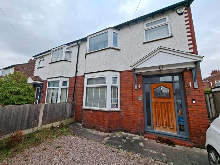 3 Bedroom Semi Detached House For Sale In Waverley Avenue, Stretford, M32