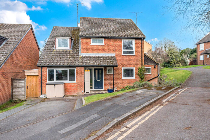 4 Bedroom Detached House For Sale In Malvern Court, Addington Road, Reading, Berkshire, RG1