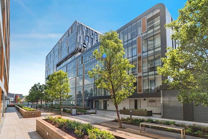 2 Bedroom Flat For Sale In Love Lane, London, SE18