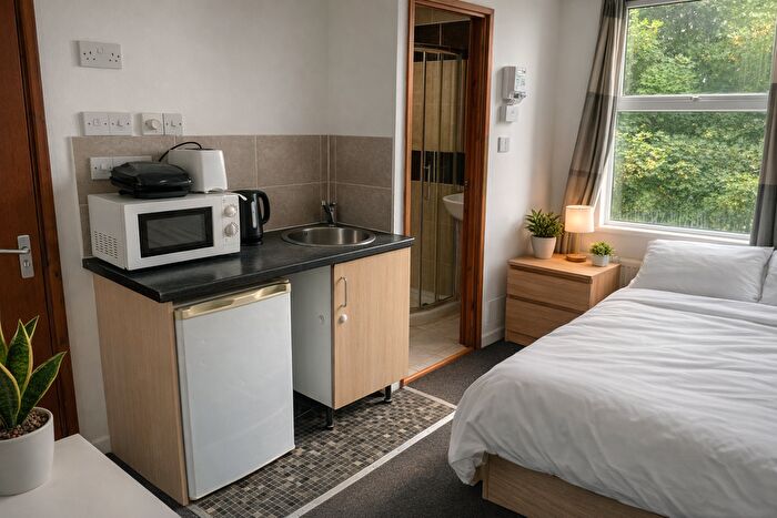 Studio To Rent In Edward Street, Dudley, DY1