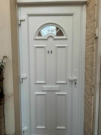 Studio To Rent In Holly Lane, Ilford, IG3