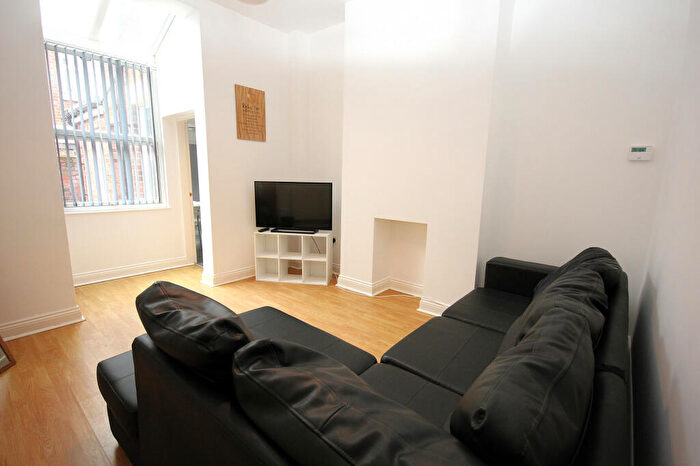 4 Bedroom Terraced House To Rent In Lowndes Street, Preston, Lancashire, PR1