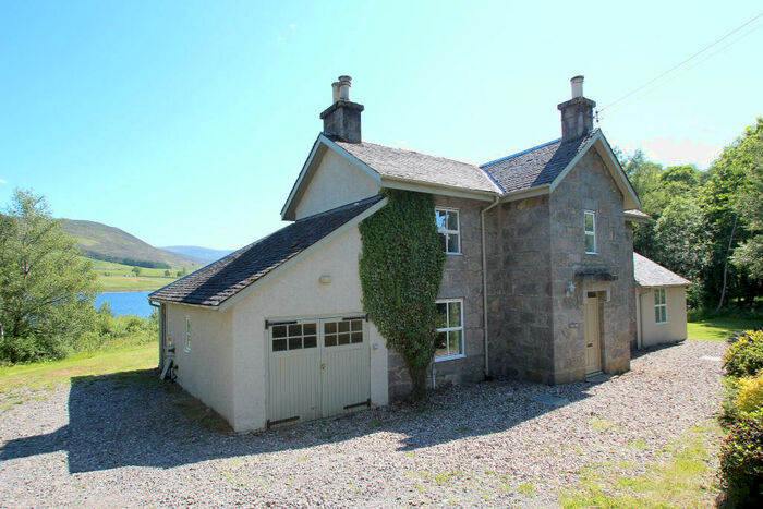 4 Bedroom Detached Villa For Sale In The Ark, Errogie, Inverness, IV2